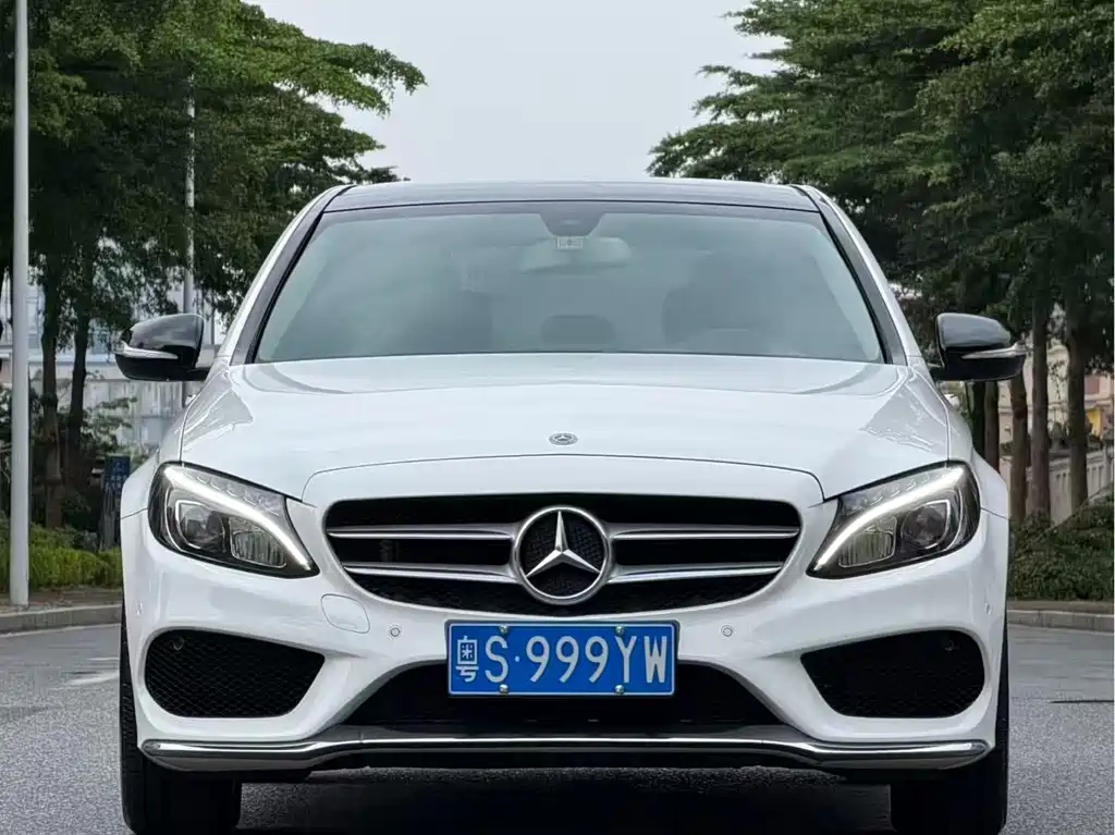 Mercedes-Benz C-Class — миниатюра 2