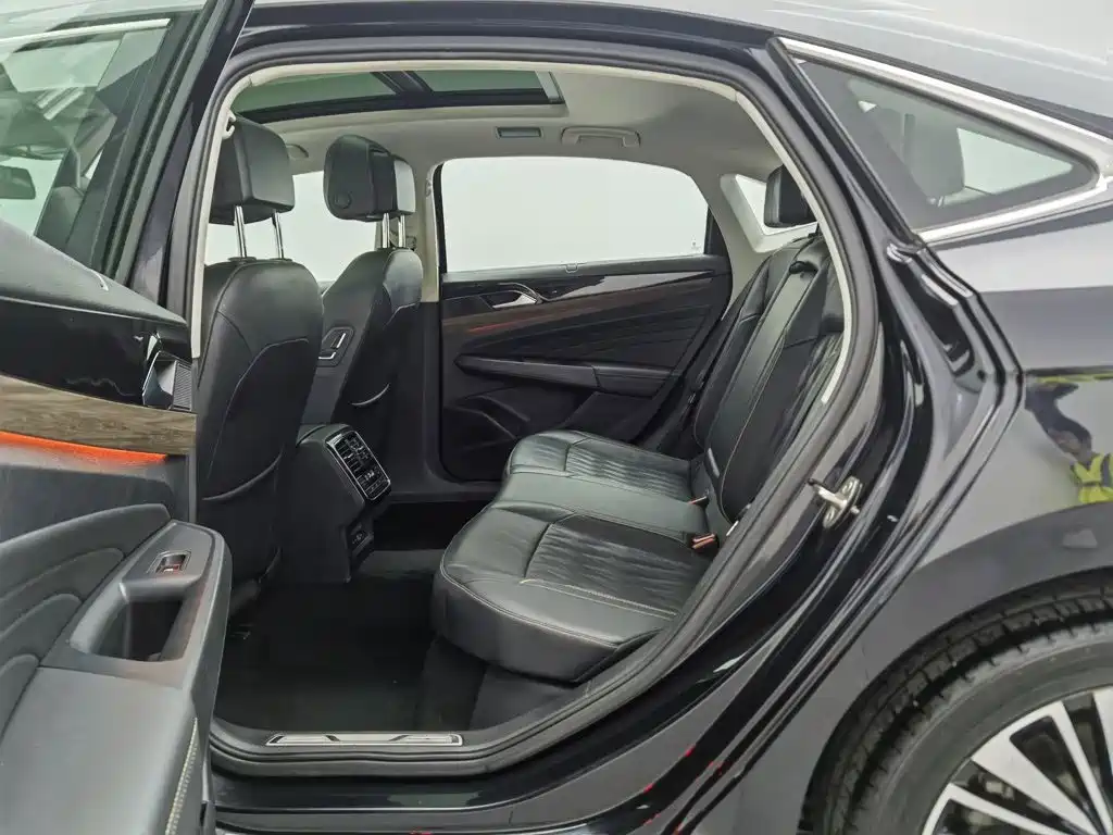 Volkswagen Passat — миниатюра 15