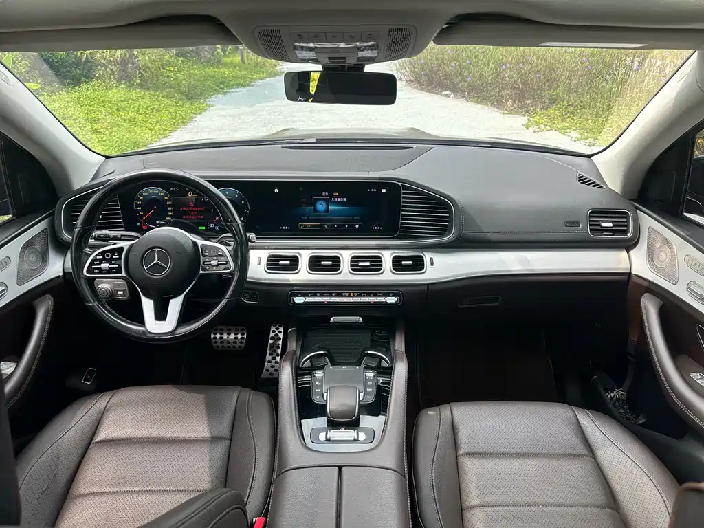 Mercedes-Benz GLE (Import) — миниатюра 10