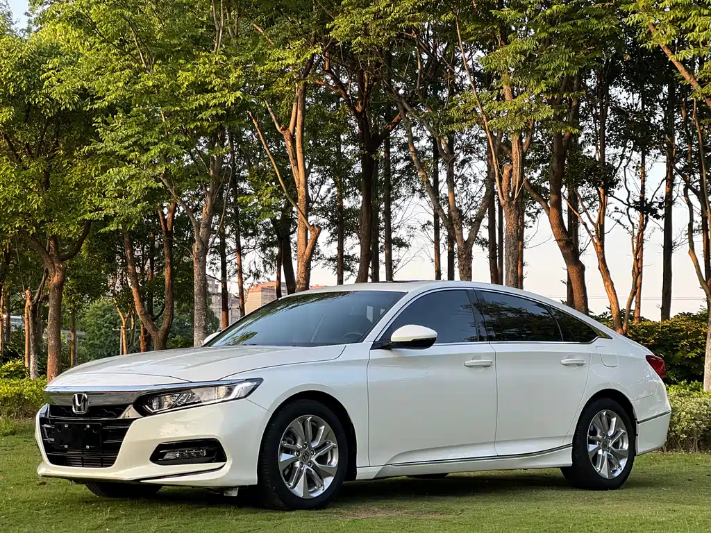 Купить Honda Accord