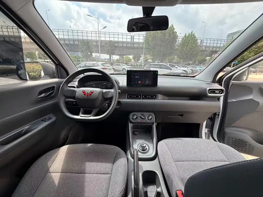 Wuling Hongguang EV — миниатюра 6