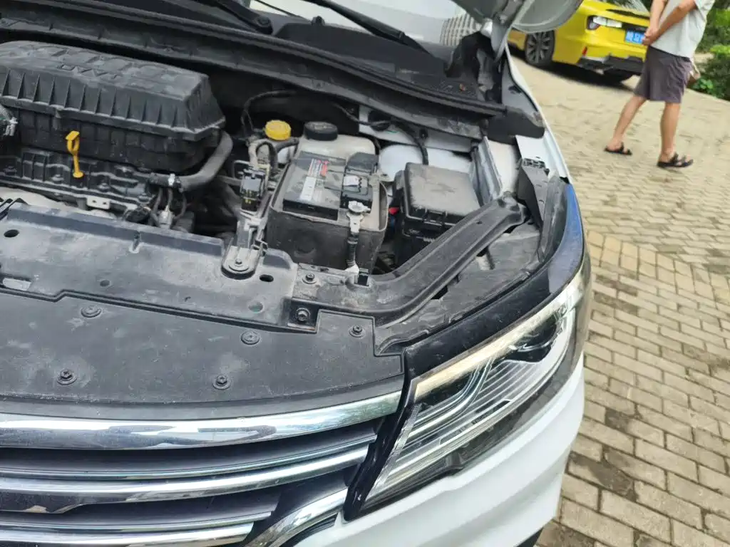 Roewe RX3 — миниатюра 20