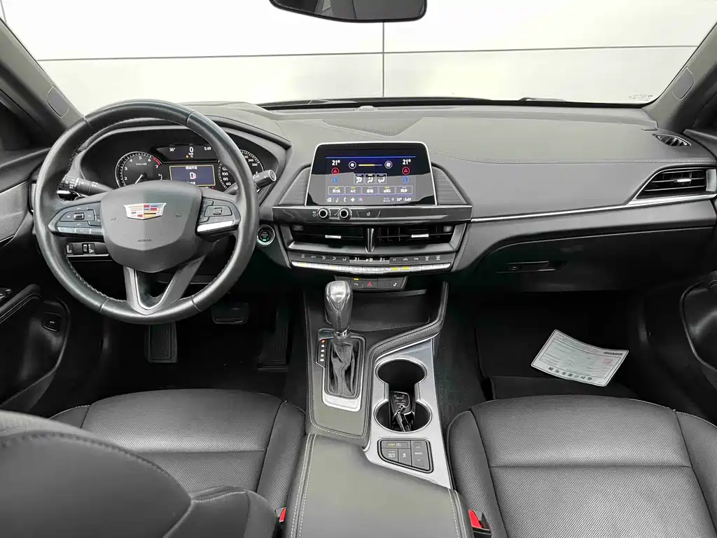 Cadillac CT4 2022 28T Luxury