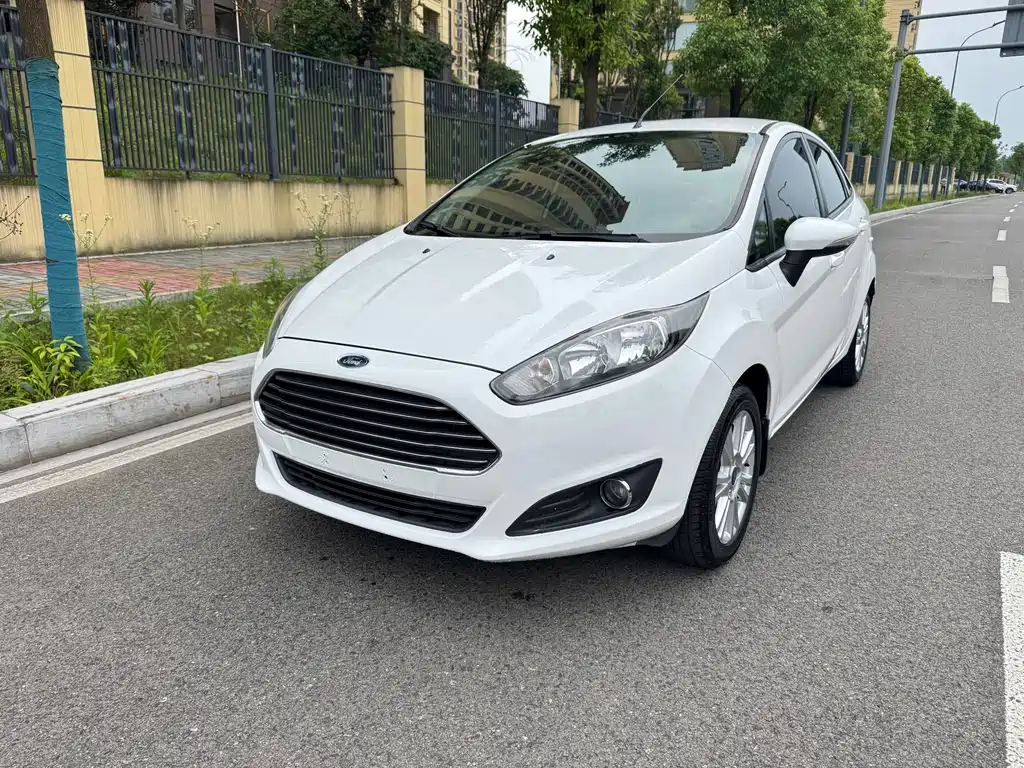 Купить Ford Fiesta