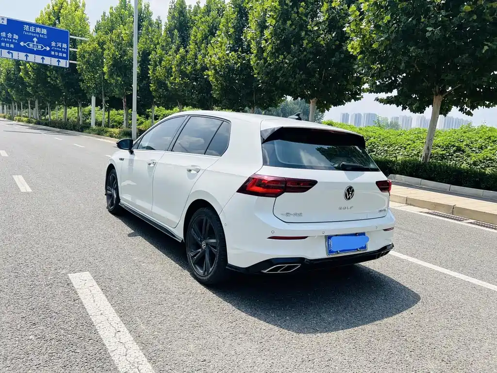 Volkswagen Golf — миниатюра 9