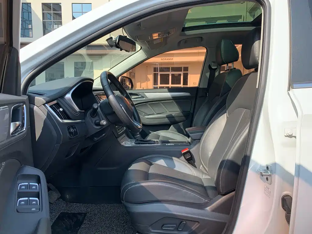 Roewe RX5 — миниатюра 7