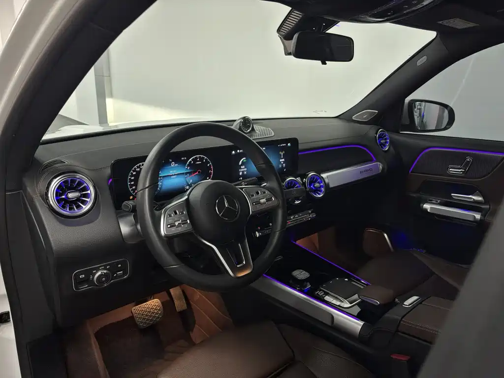 Mercedes-Benz GLB — миниатюра 9
