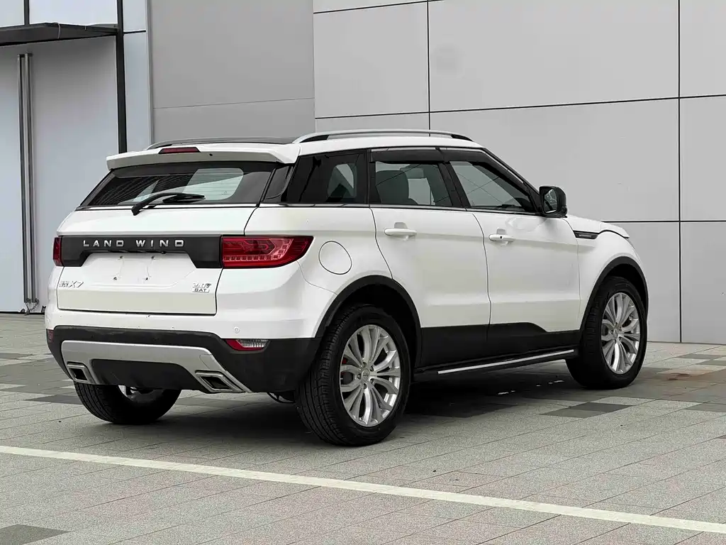 Landwind X7 2015 2.0T Flagship