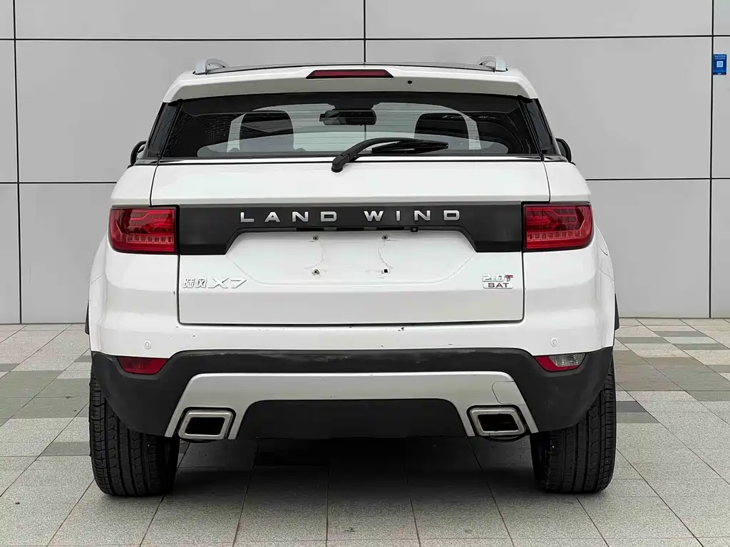 Landwind X7 2015 2.0T Flagship