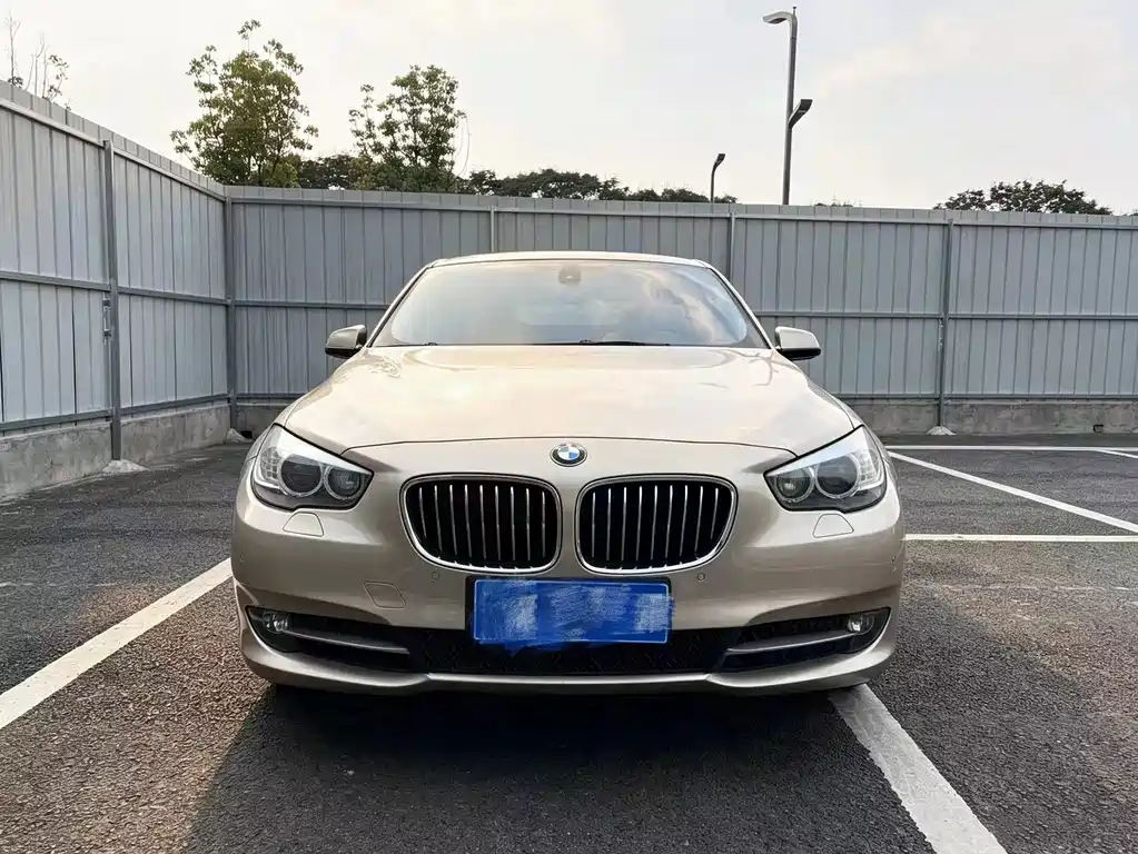 BMW 5 Series GT — миниатюра 2