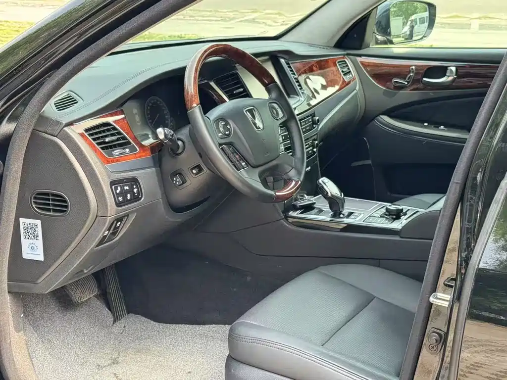 Hyundai Equus — миниатюра 5