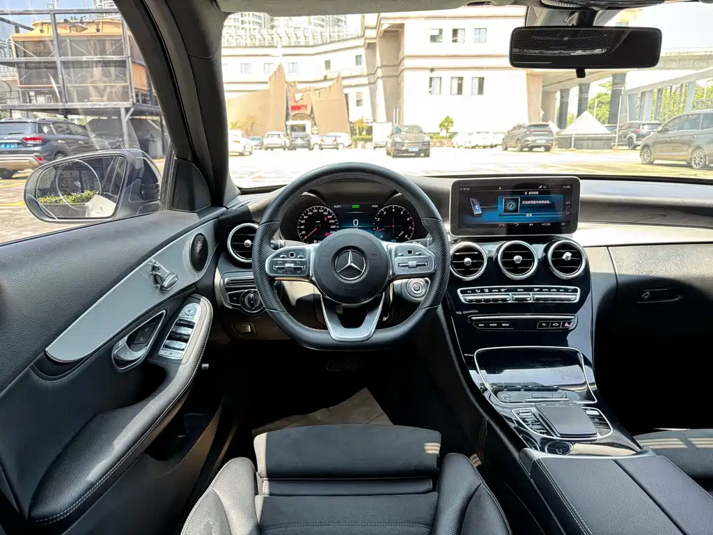 Mercedes-Benz C-Class — миниатюра 5