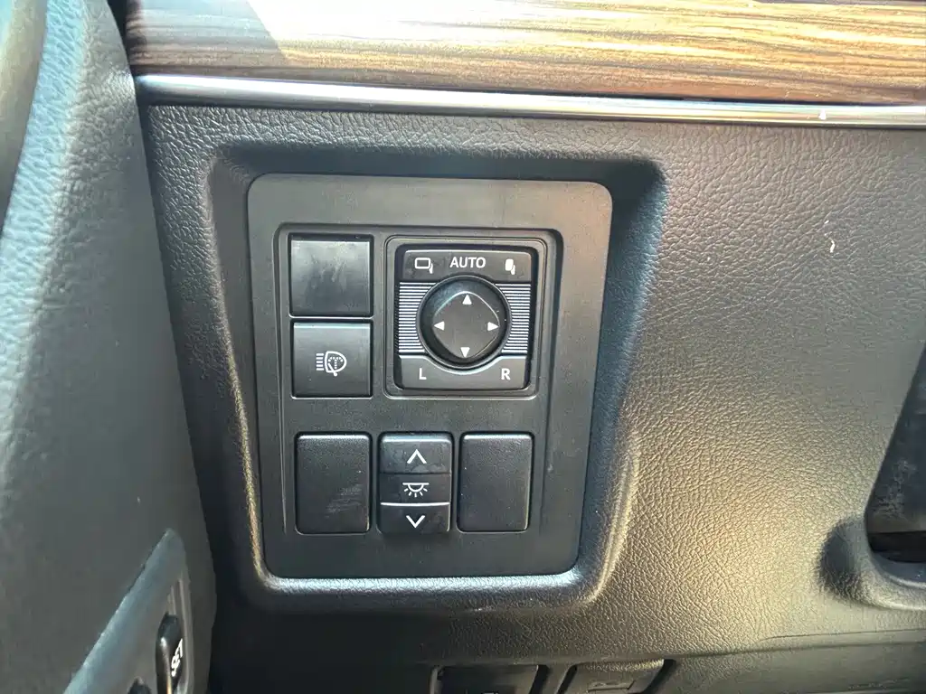 Toyota Prado — миниатюра 22