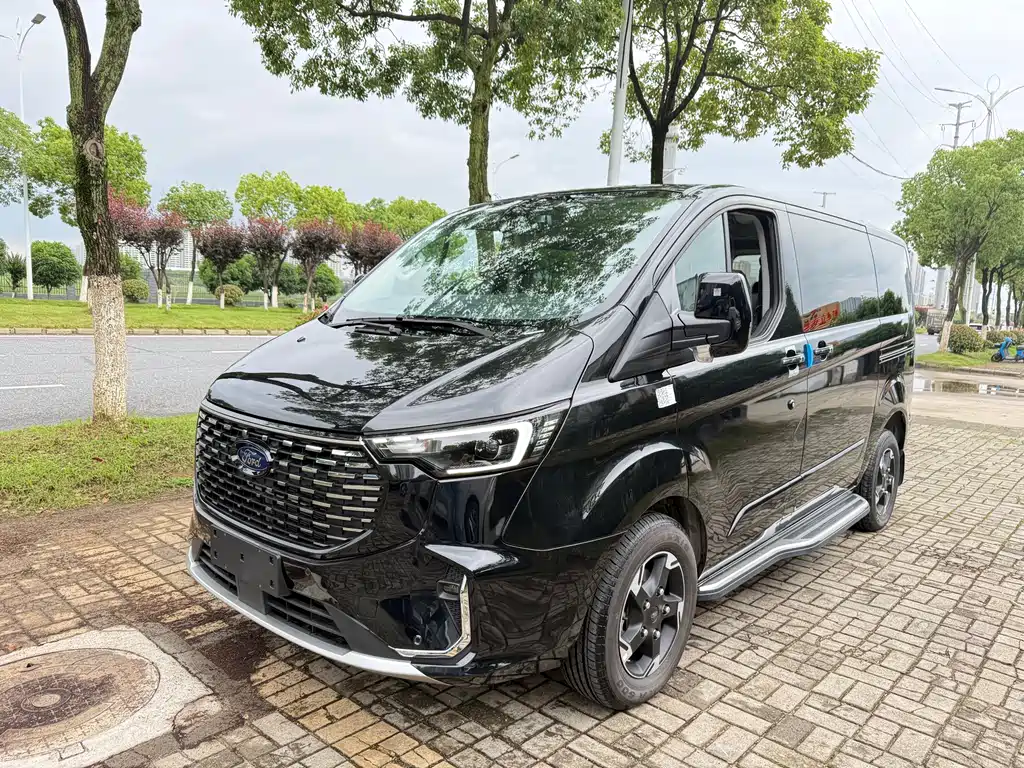 Купить Ford Tourneo