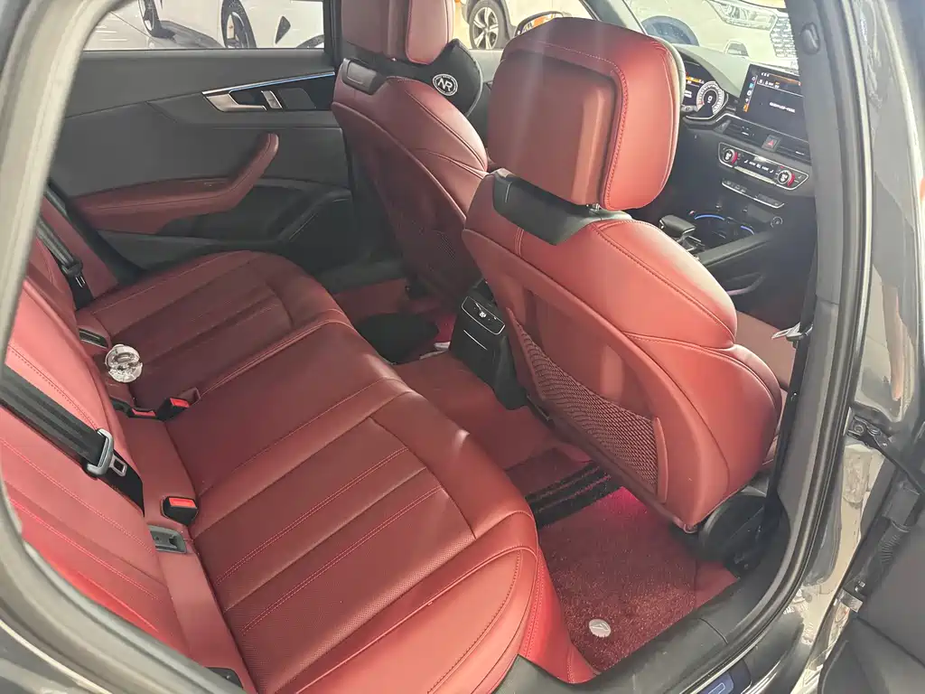 Audi A4L — миниатюра 6