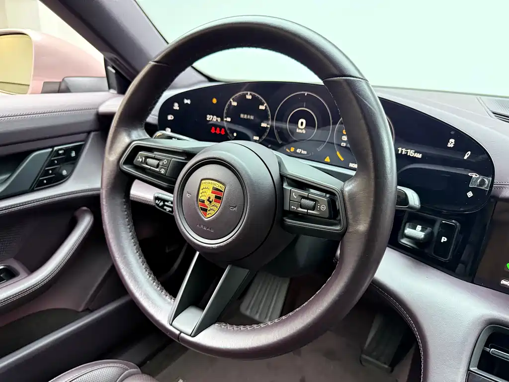 Porsche Taycan — миниатюра 16