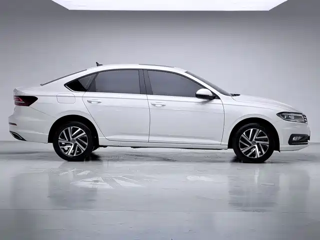 Volkswagen Lavida — миниатюра 8