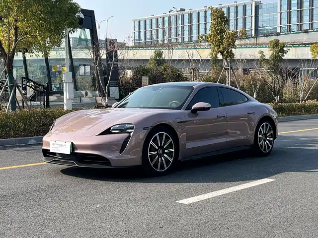 porsche taycan