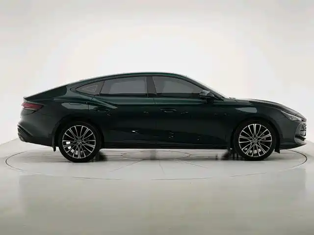 MG 7 2025 1.5T 300 DCT