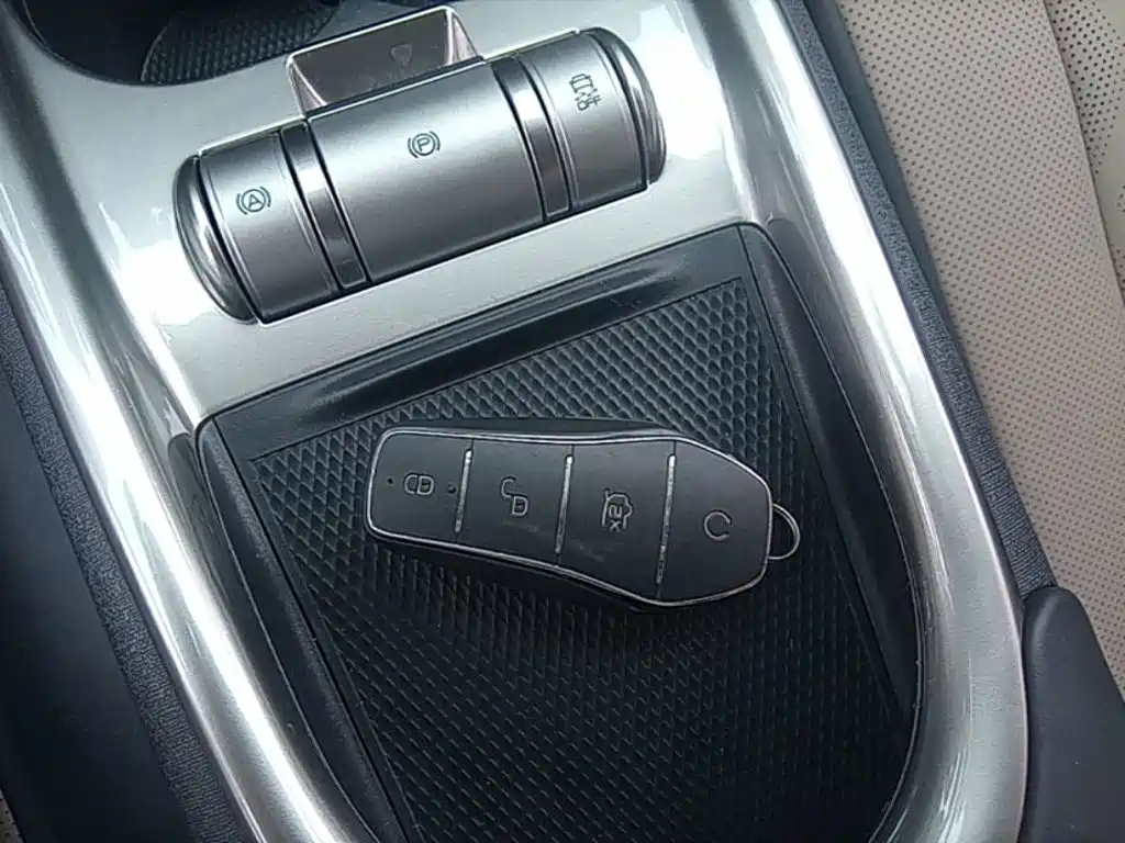 BYD Dolphin — миниатюра 9
