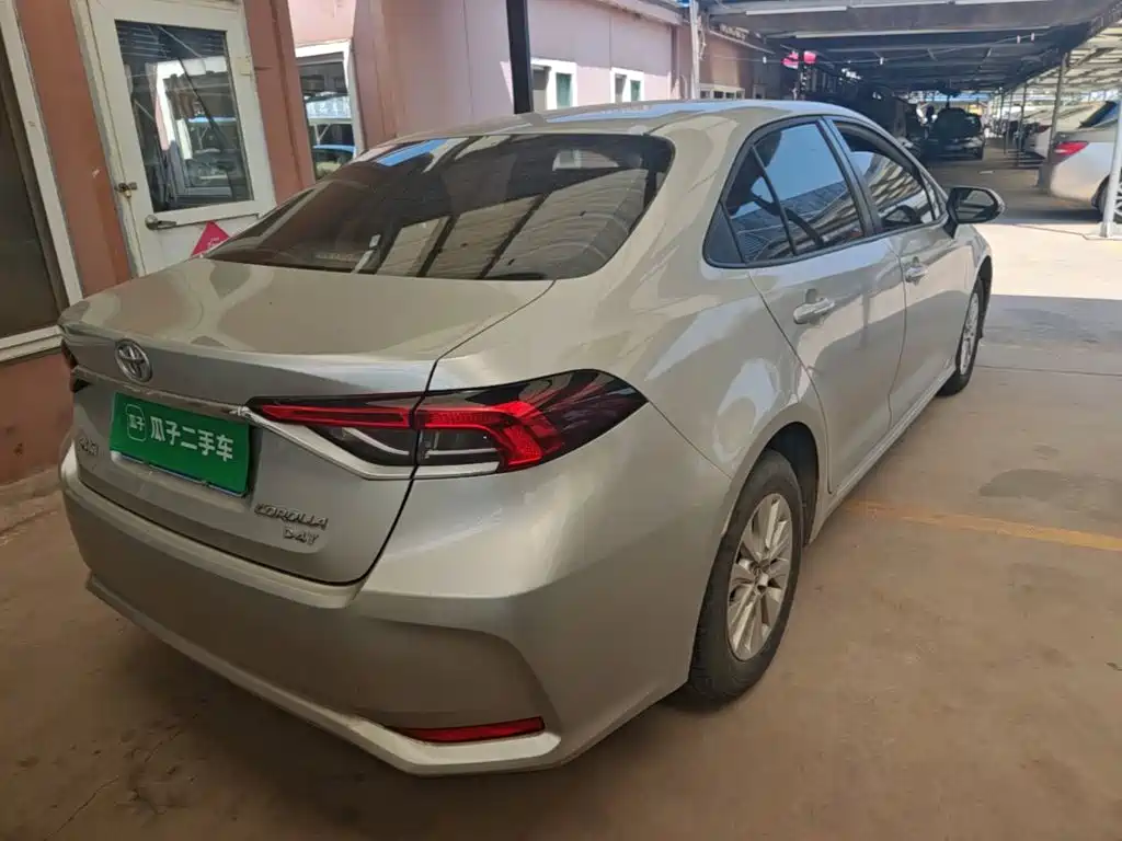 Toyota Corolla — миниатюра 7