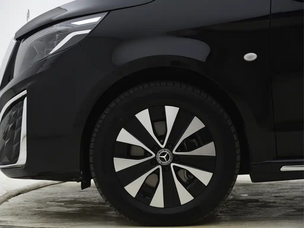 Mercedes-Benz Vito 2021 2.0T 7 мест