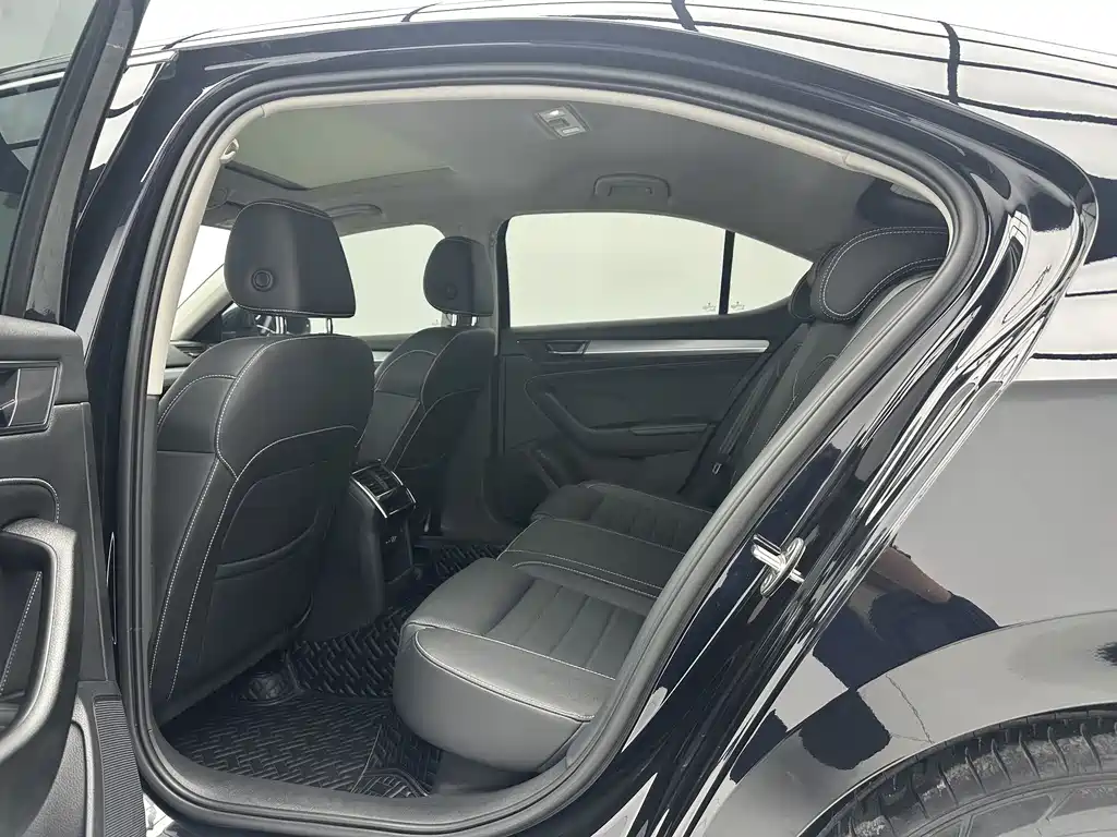Skoda Superb 2023 TSI280 DSG Premium