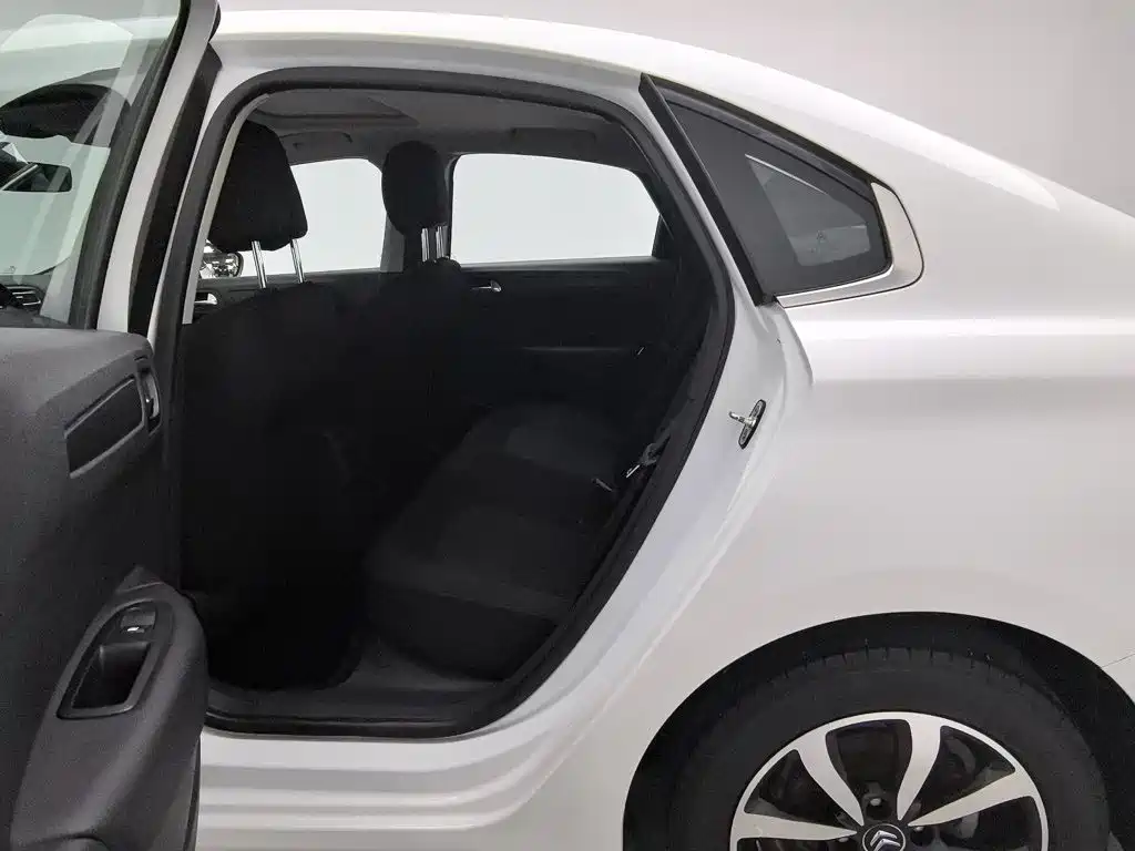 Citroen C4 — миниатюра 15