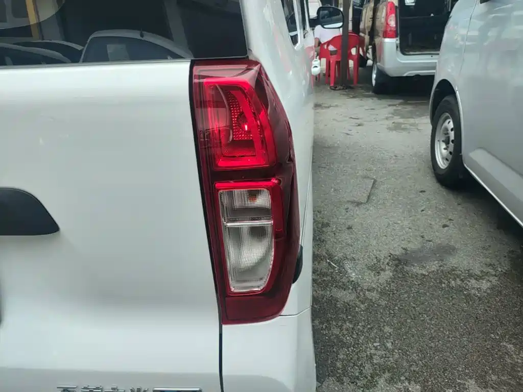 Wuling Zhiguang EV — миниатюра 8
