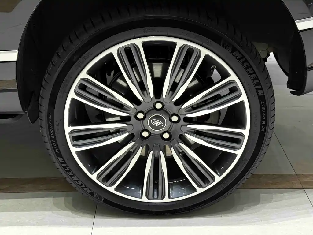 Land Rover Range Rover — миниатюра 11