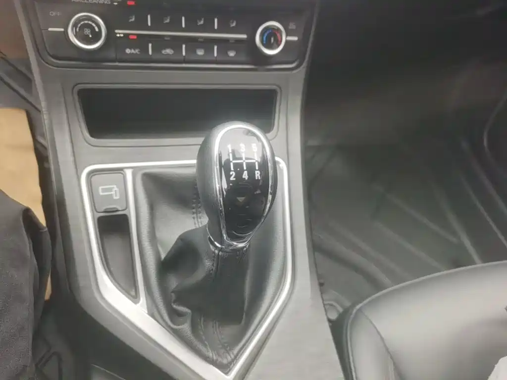 Geely Vision — миниатюра 14
