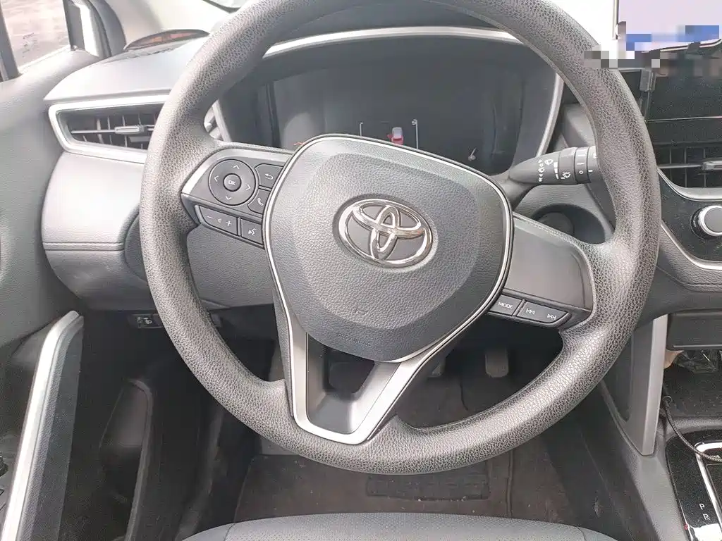 Toyota Frontlander — миниатюра 11