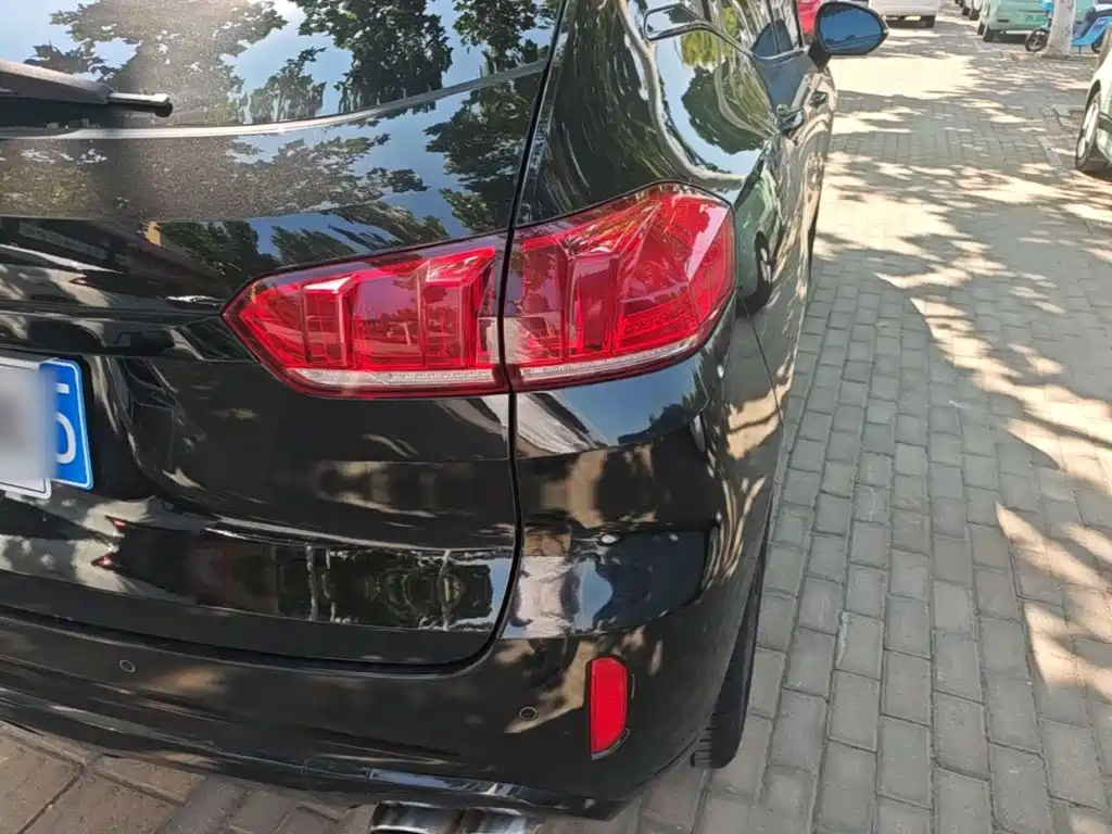 Wey Wey VV5 — миниатюра 8