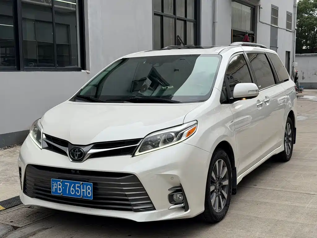 Toyota Sienna 2022