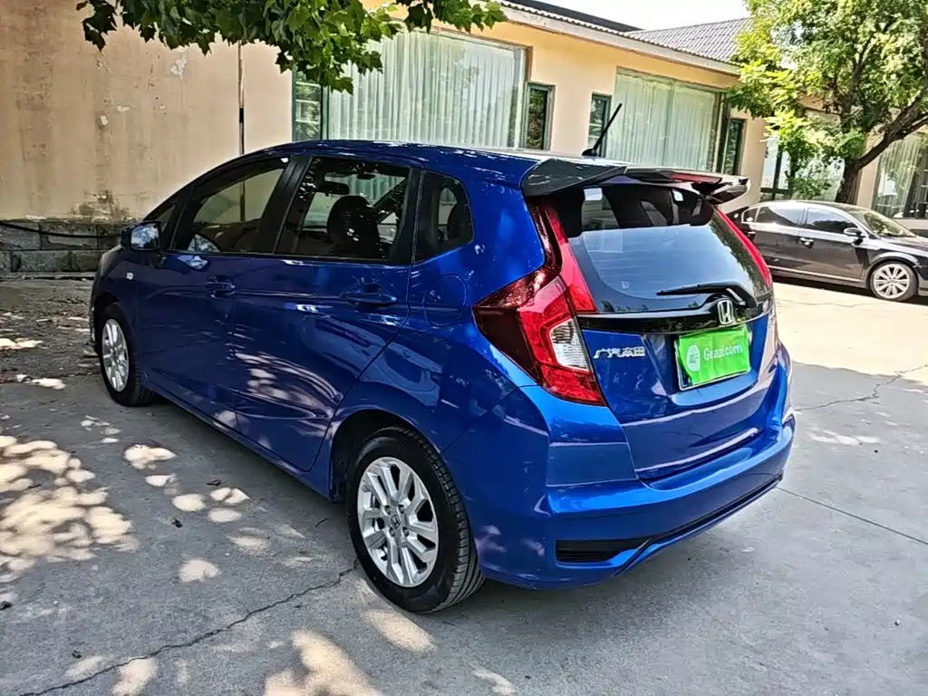 Honda Fit — миниатюра 5
