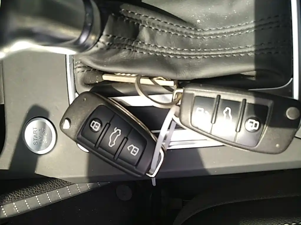 Audi Q2L e-tron — миниатюра 9