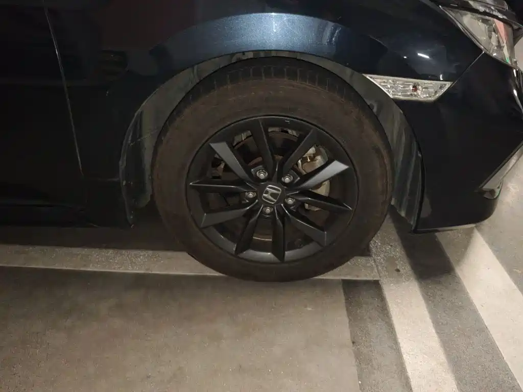 Honda Civic — миниатюра 8