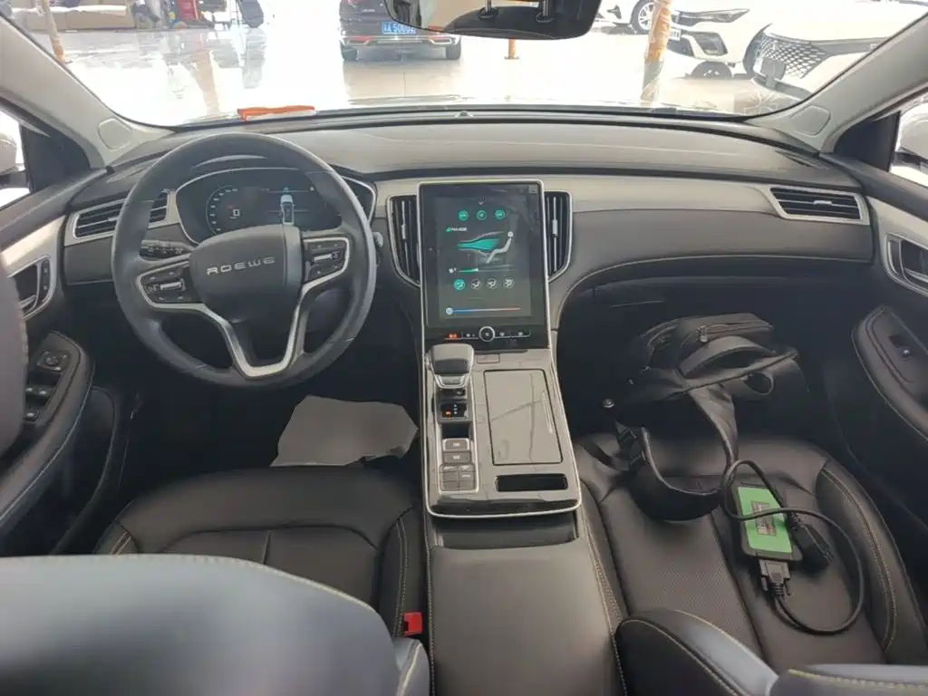 Roewe i6 MAX New Energy — миниатюра 10