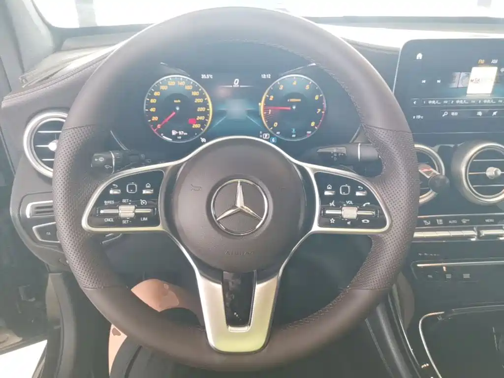 Mercedes-Benz GLC — миниатюра 11