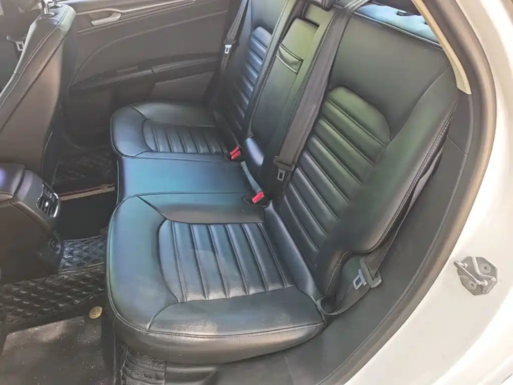 Ford Mondeo — миниатюра 17