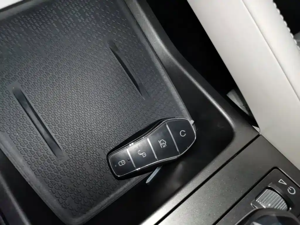 BYD Yuan UP — миниатюра 9