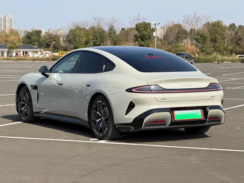 XIAOMI CAR XIAOMI SU7