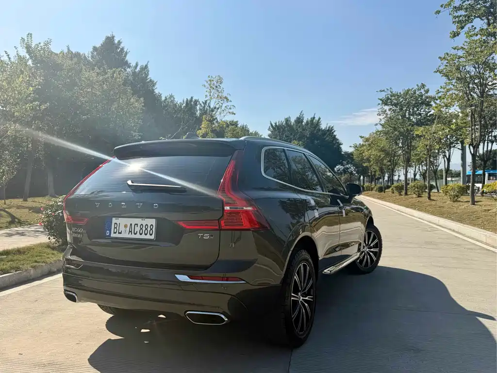 Volvo XC60 2021 T5 Luxury
