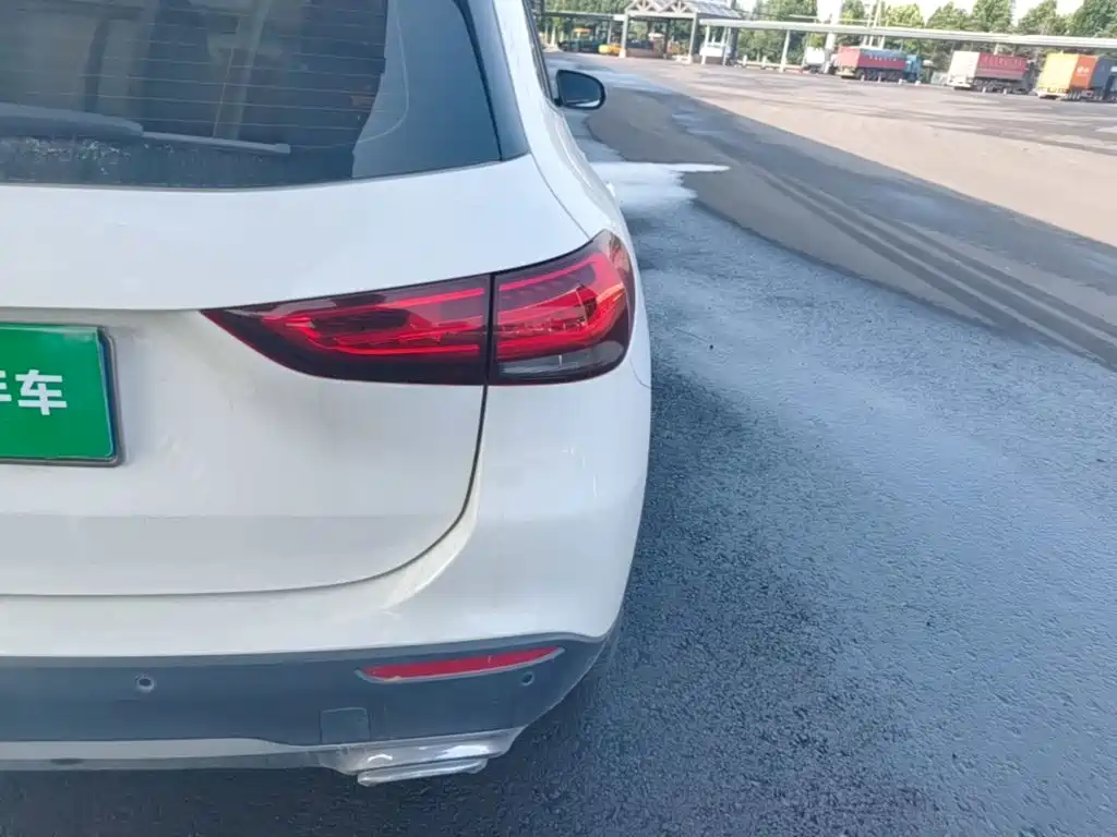 Mercedes-Benz GLA — миниатюра 8