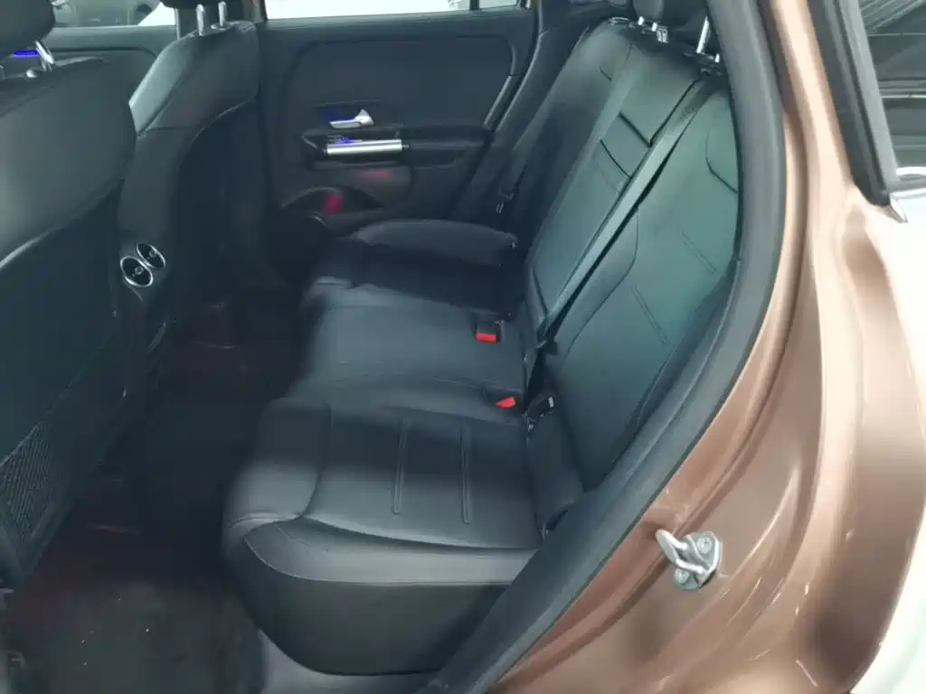 Mercedes-Benz GLA — миниатюра 17