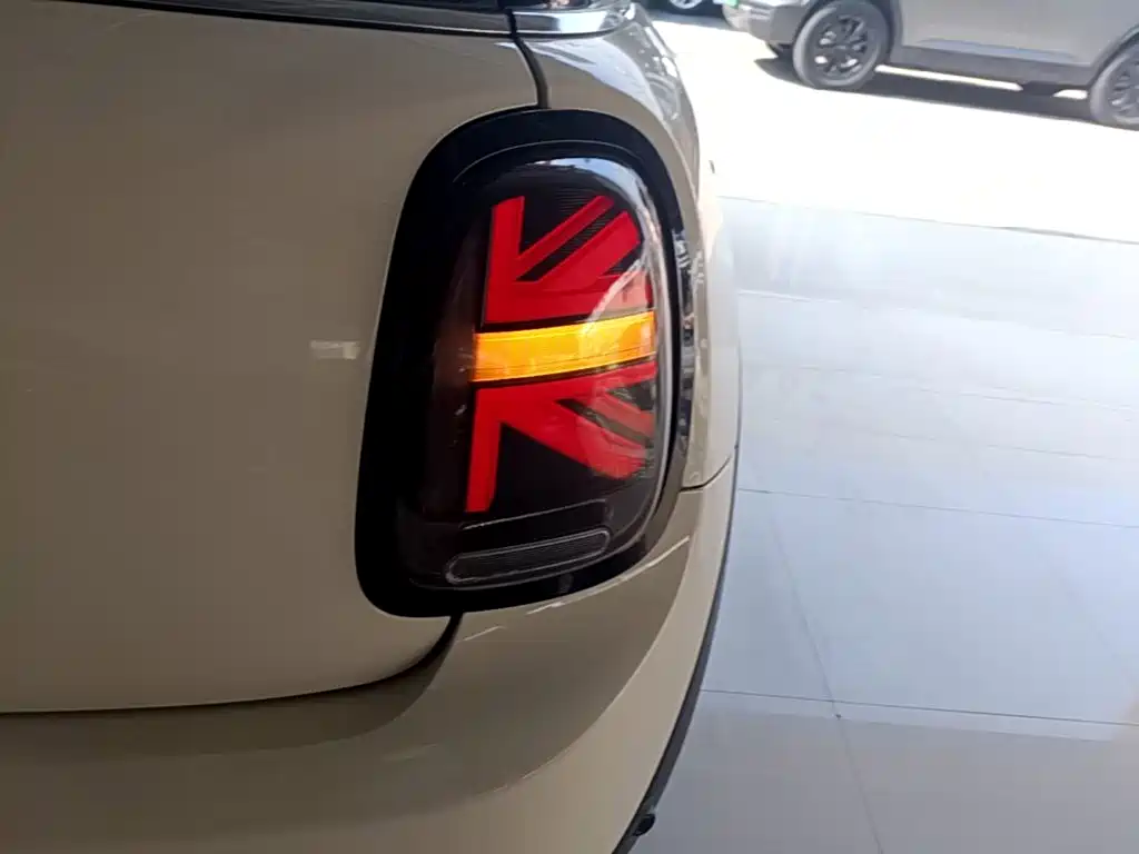 MINI Mini — миниатюра 8