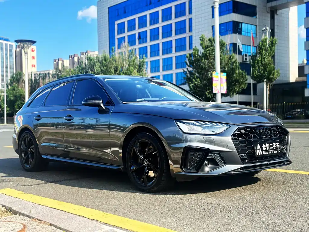 Audi A4 (Import)