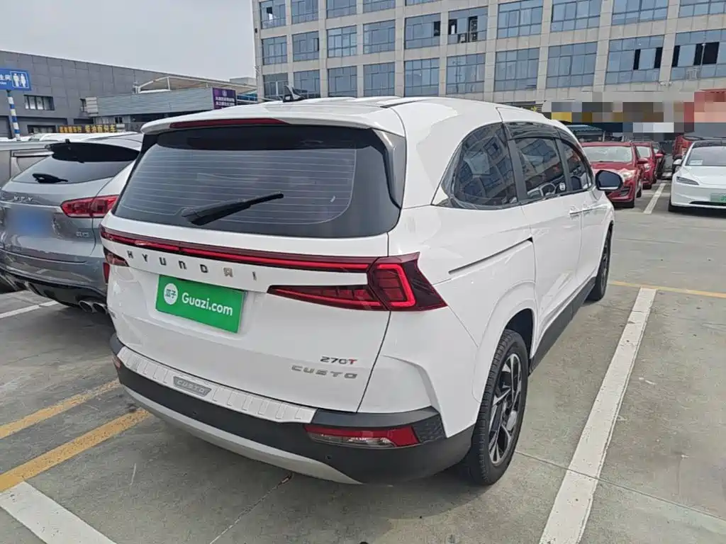 Hyundai Custo — миниатюра 7