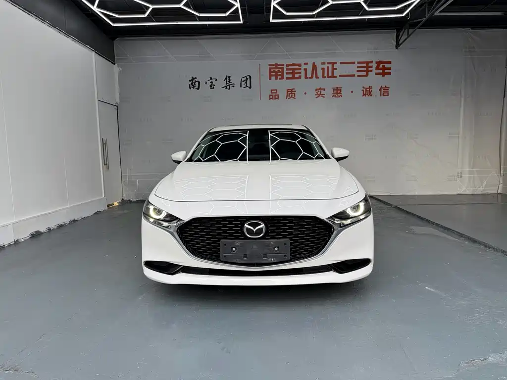 Mazda 3 Axela — миниатюра 2