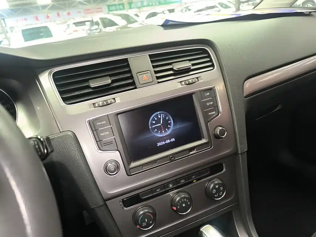 Volkswagen Golf — миниатюра 13